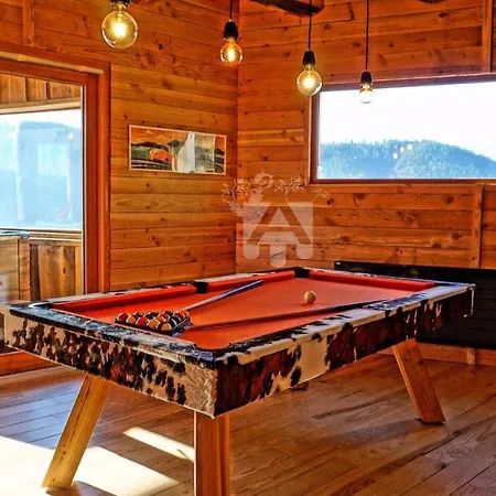 Grande Du Chambon-sur-Lac