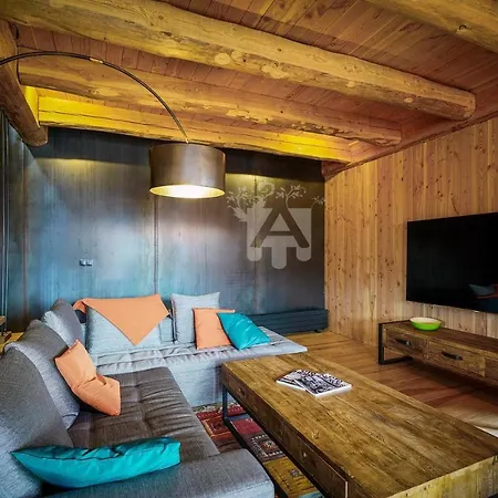 Grande Du Chambon-sur-Lac