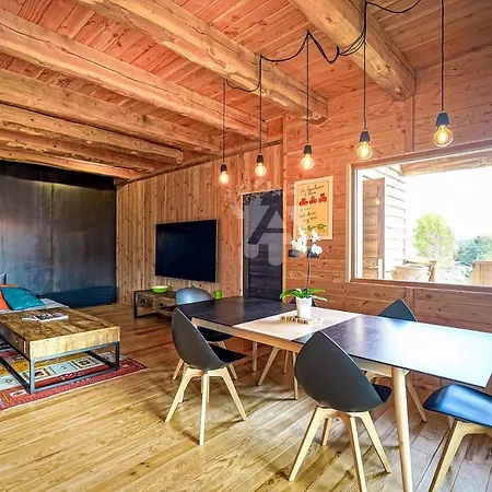 Chalet Grande Du Chambon-sur-Lac